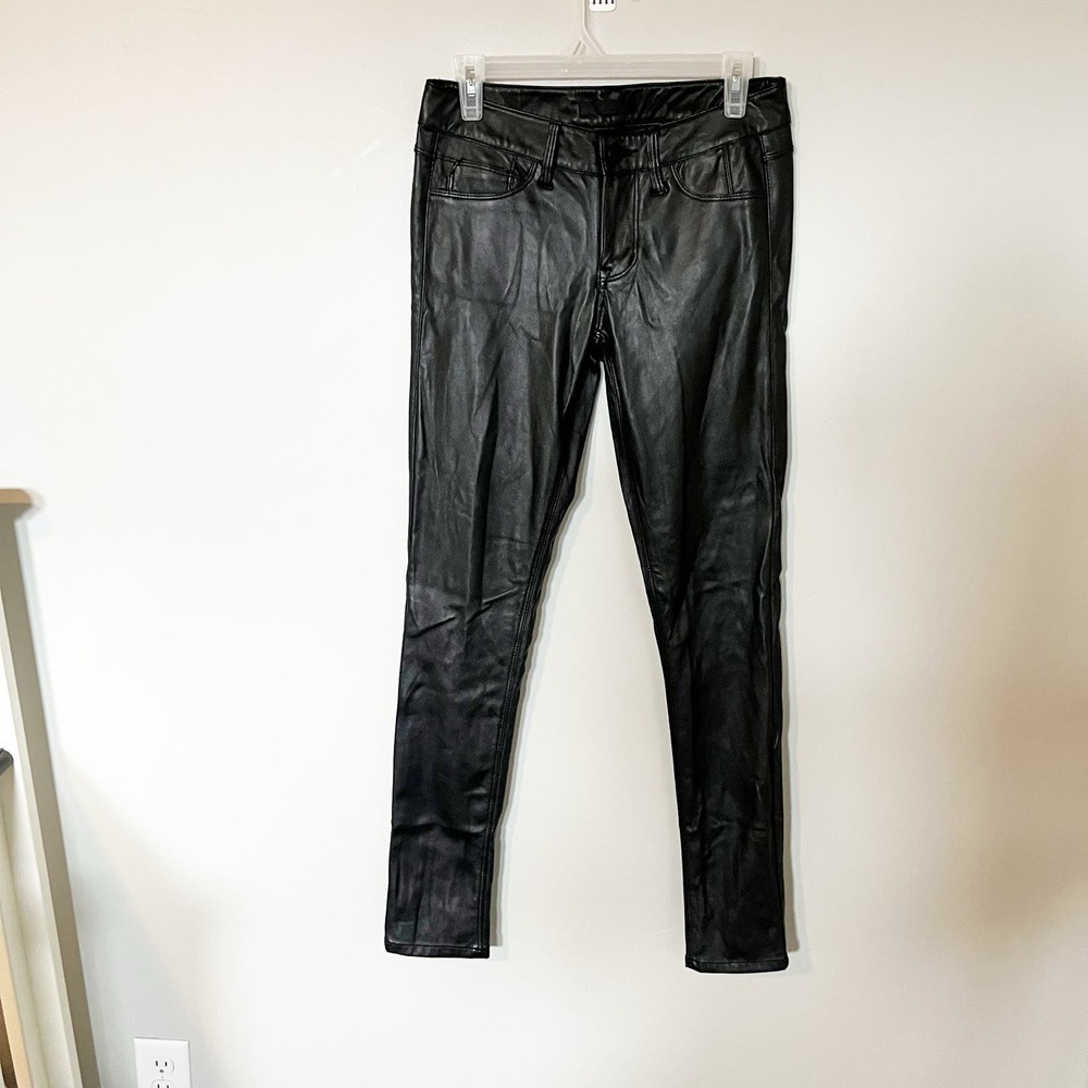 Fade to blue faux leather skinny jeans womenโs size 27โ